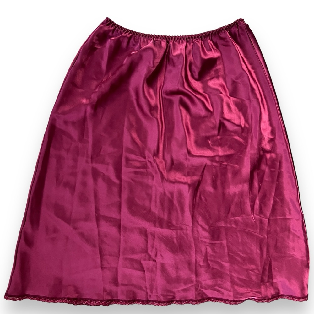 Vintage Chantilly Maidenform Raspberry Pink Half Slip Skirt with Lace